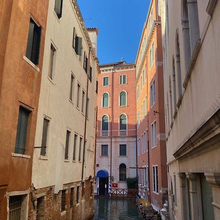 Appartamento Ca' Laura - San Marco Canal View Venezia Esterno foto